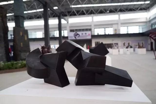 沈建國《同行》.jpg