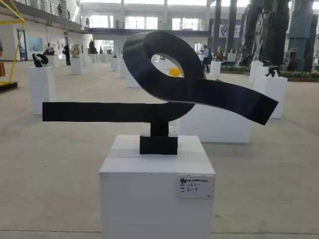 高興偉《流云》.jpg